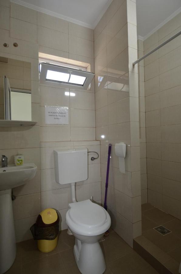 Vila Calypso Apartment คอสติเนช ภายนอก รูปภาพ