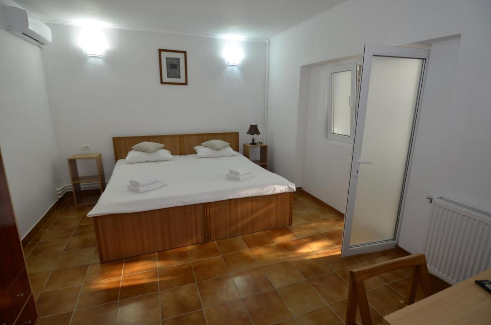 Vila Calypso Apartment คอสติเนช ห้อง รูปภาพ